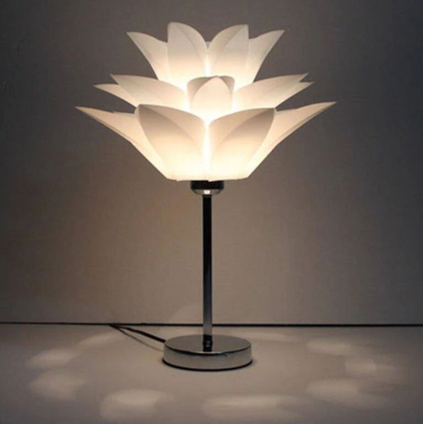 Lampe LED Lotus Épanouie